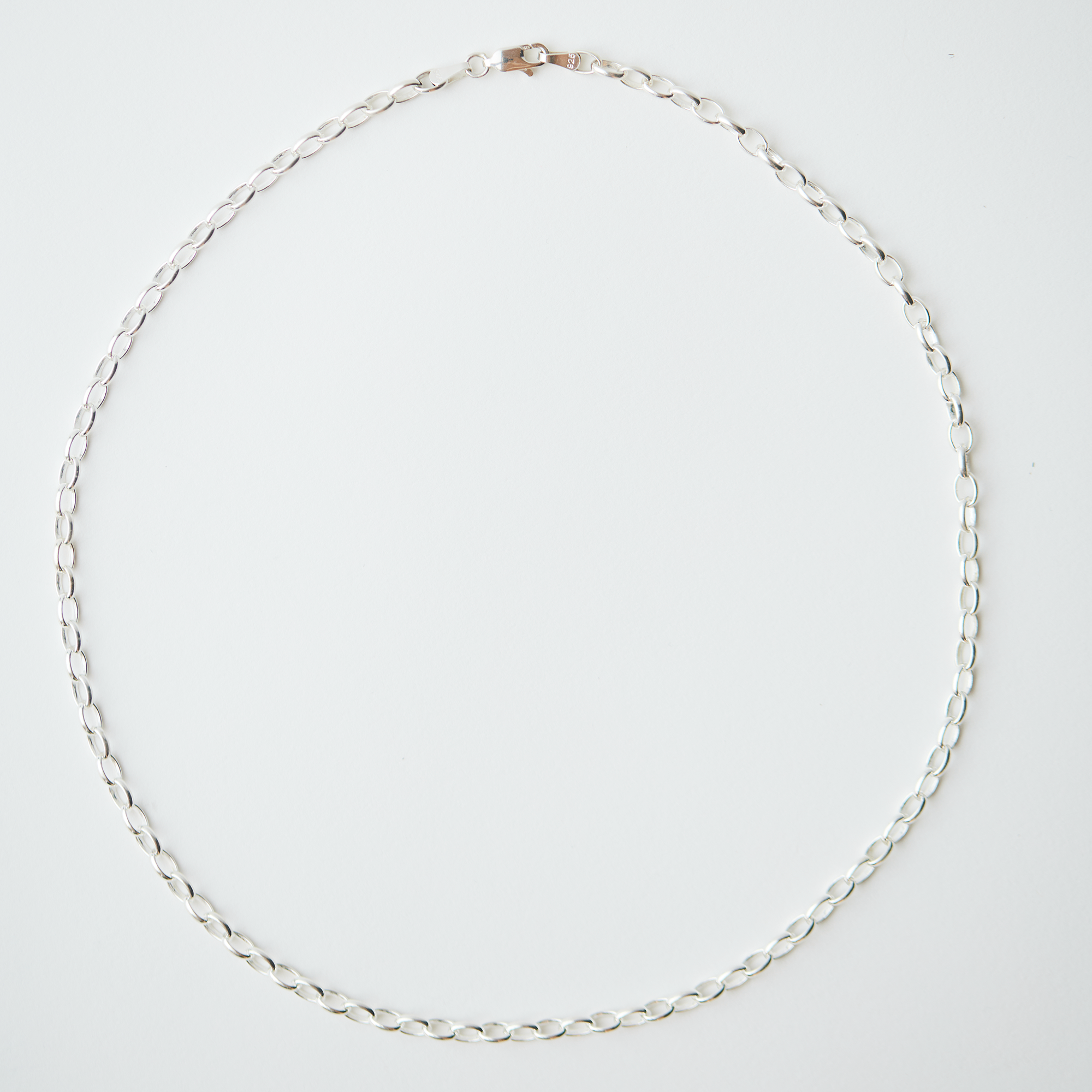 Classic Oval Rolo Chain Necklace