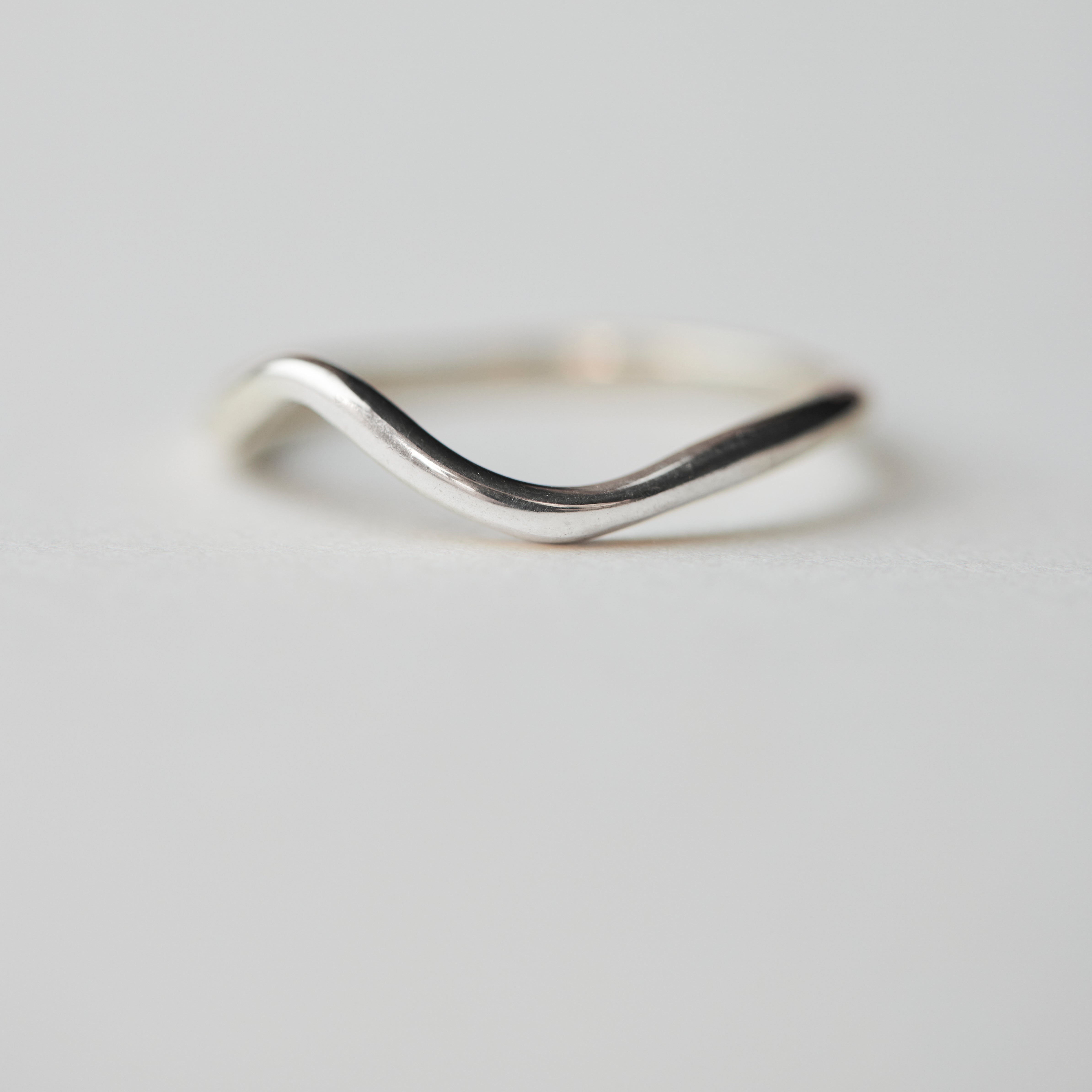 Winnie Wave Ring